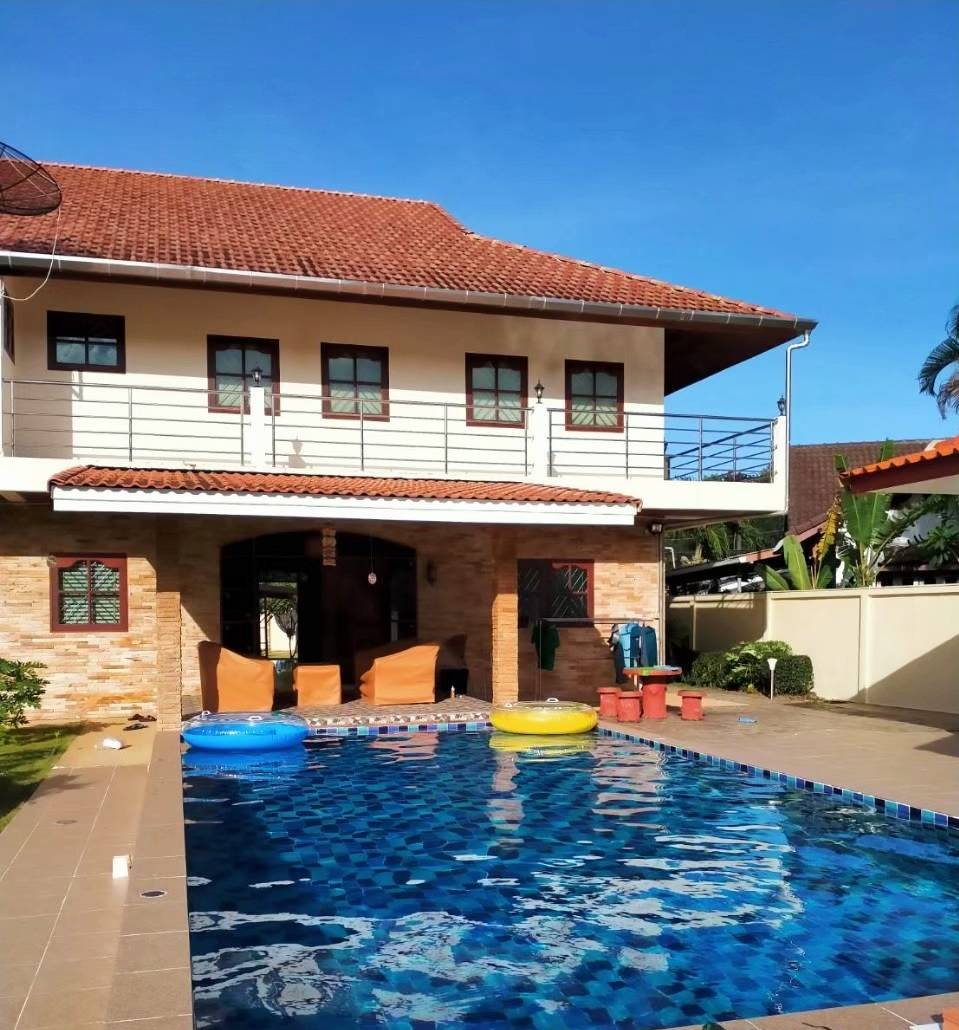 ให้เช่าบ้านพักตากอากาศติดทะเลพร้อมสระว่ายน้ำและสวนขนาดใหญ่ อ.เมือง จ.ภูเก็ต