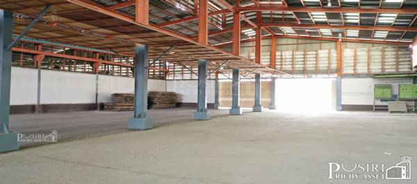 แบ่งให้เช่าโกดัง 900-1,900 ตร.ม. ทำเลดีใกล้เซ็นทรัลมหาชัย สบายใจมีรปภ.คอยดูแล เข้าออกสะดวก เชื่อมต่อ ถ.เอกชัย ใกล้พระราม 2 เพียง 600 ม. - KK4400S