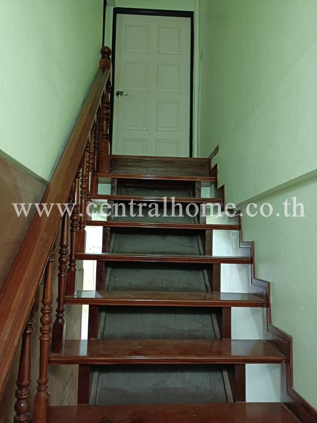 ขายทาวน์เฮาส์ หมู่บ้านวีรวัฒน์ ซอยเพชรเกษม 94