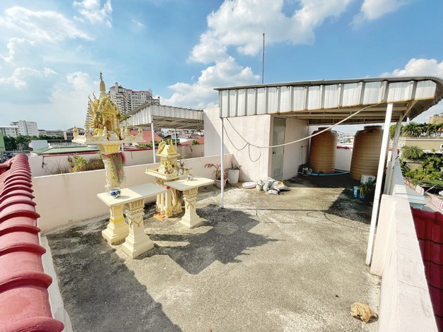 ขายอาคารพาณิชย์2คูหา 6ชั้น พร้อมกิจการ ใกล้แหล่งชุมชน ซอยลาดพร้าว112