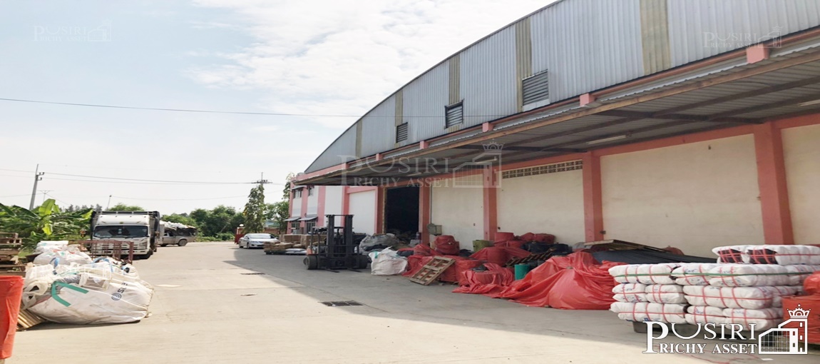 ขายโรงงานพลาสติก 7 ไร่ ตัวโรงงานโปร่งโล่งไร้เสากลาง 3,660 ตร.ม. รับโหลดถึง 5 ตัน/ตร.ม. พร้อมสำนักงาน และมีพื้นที่ว่างสร้างเพิ่มได้ ใกล้พระราม 2 ซอยสาริน โคกขาม  KK0917S