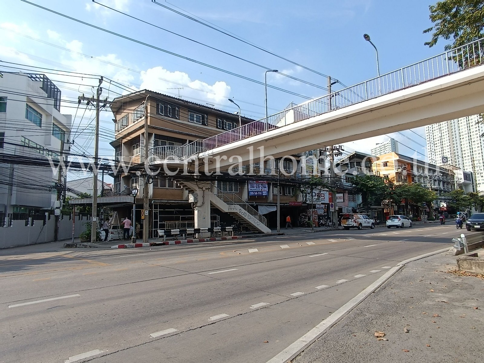 อาคารพาณิชย์ ติดถนน ประชาชื่น ทำเลเหมาะทำธุรกิจ ราคาถูก