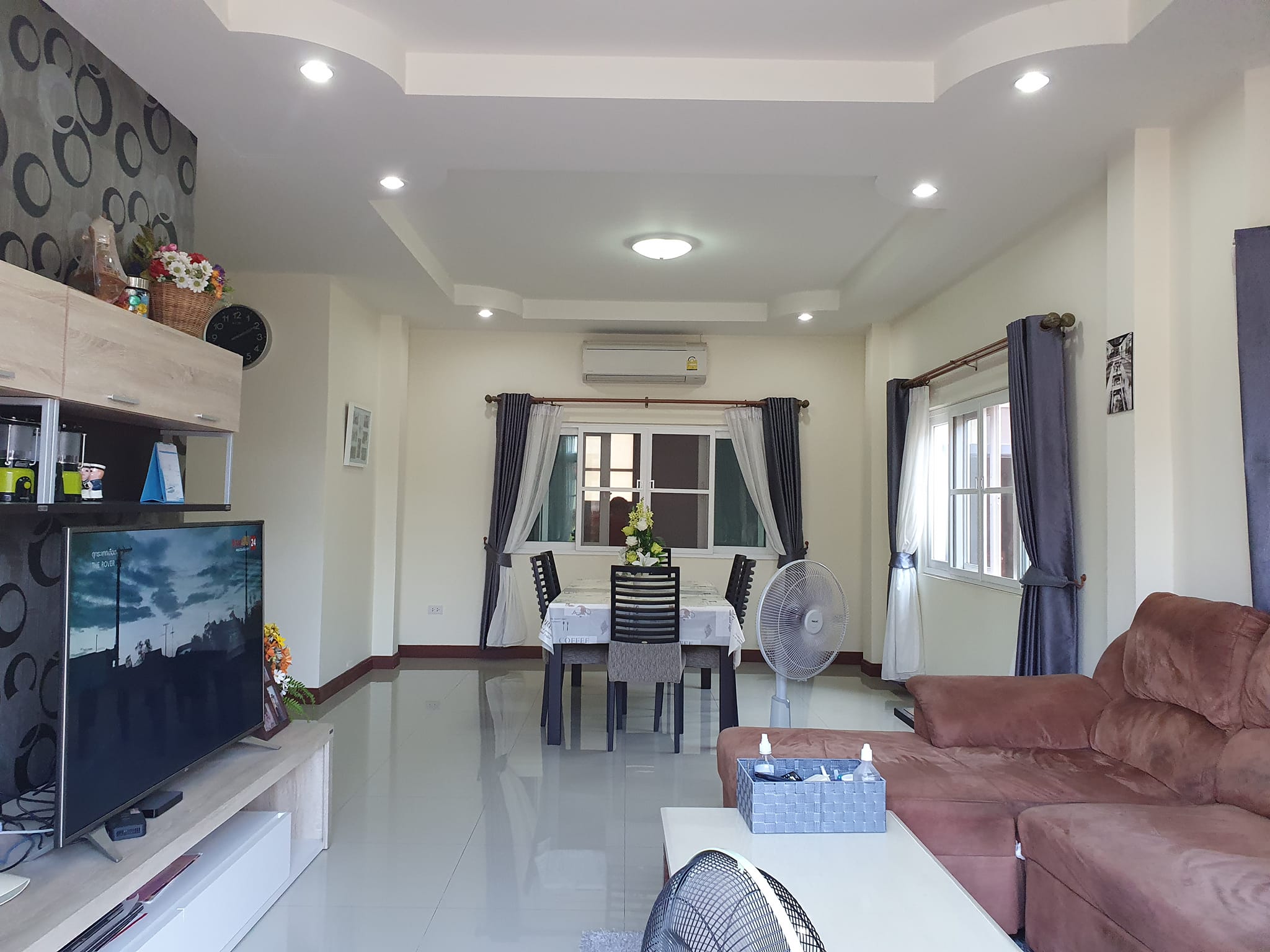 ขายด่วนบ้านเดี่ยวพร้อมเฟอร์นิเจอร์ ราคาถูก หมู่บ้านวริศรา8 อ.บ้านฉาง จ.ระยอง