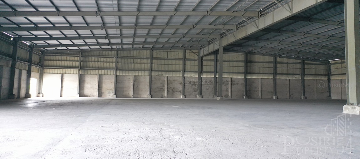 เลือกใช้ง่ายตามใจต้องการ โกดังขนาด 600-6,800 ตร.ม. รถเทรลเลอร์เข้าออกสะดวก พื้นแข็งแรง พร้อมความปลอดภัยจากรปภ.ฟรี 24 ชม. ใกล้ถนนเพชรเกษม-อ้อมใหญ่  KK1851R