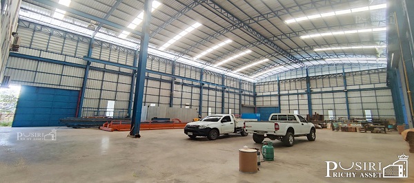 พื้นรับโหลดโหดสุดในย่านนี้ 5 ตัน/ตร.ม. โรงงาน 2 ไร่ 2,016 ตร.ม. มีทั้งขาย/เช่า สูงโปร่งเย็นสบาย พร้อมสำนักงาน 3 ชั้น  6 นาที ถ. สายใยรัก KK1826S