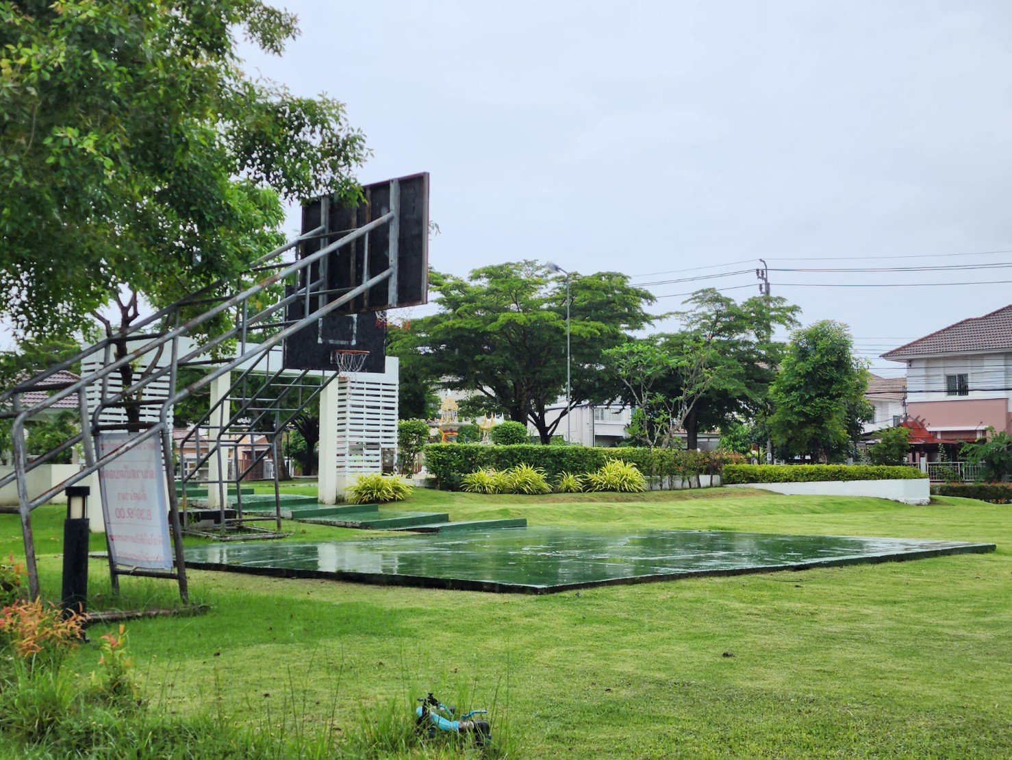 ขายบ้าน หมู่บ้าน แลนซีโอ คริป ปิ่นเกล้า-พระราม5 ซ.วัดพระเงิน รีโน  เวทใหม่พร้อมเข้าอยู่