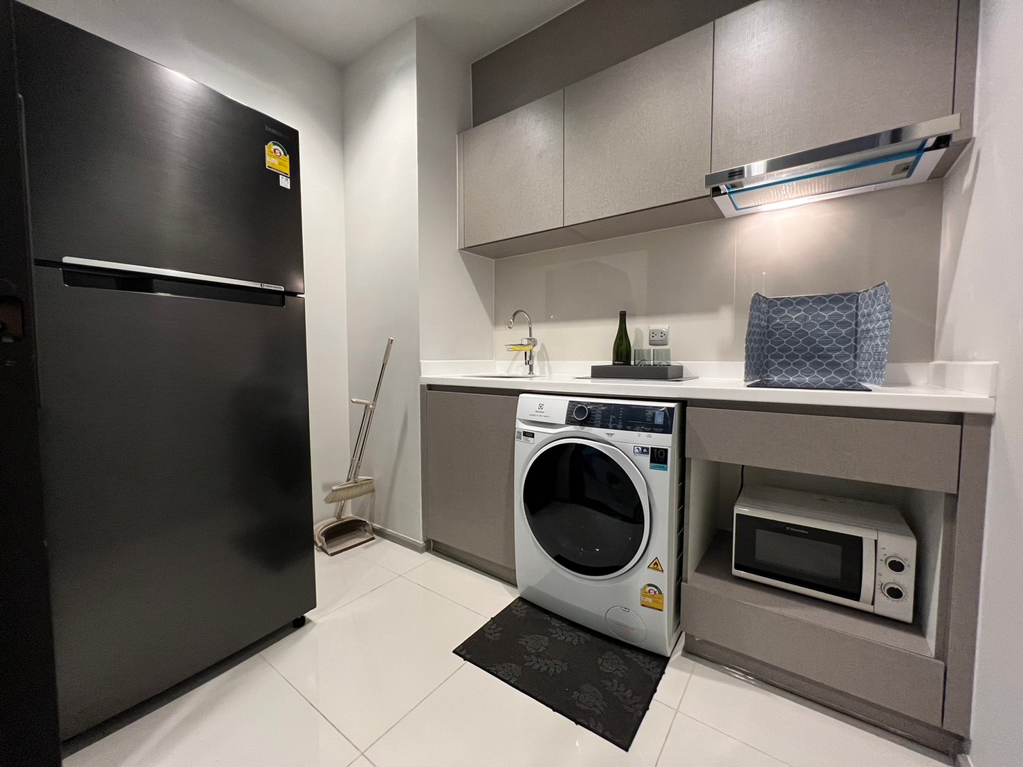 For Rent ให้เช่า Life Asoke Rama9 2นอน1น้ำ ชั้น10 35.69ตรม ระเบียงทิศเหนือ วิวไม่บล็อค