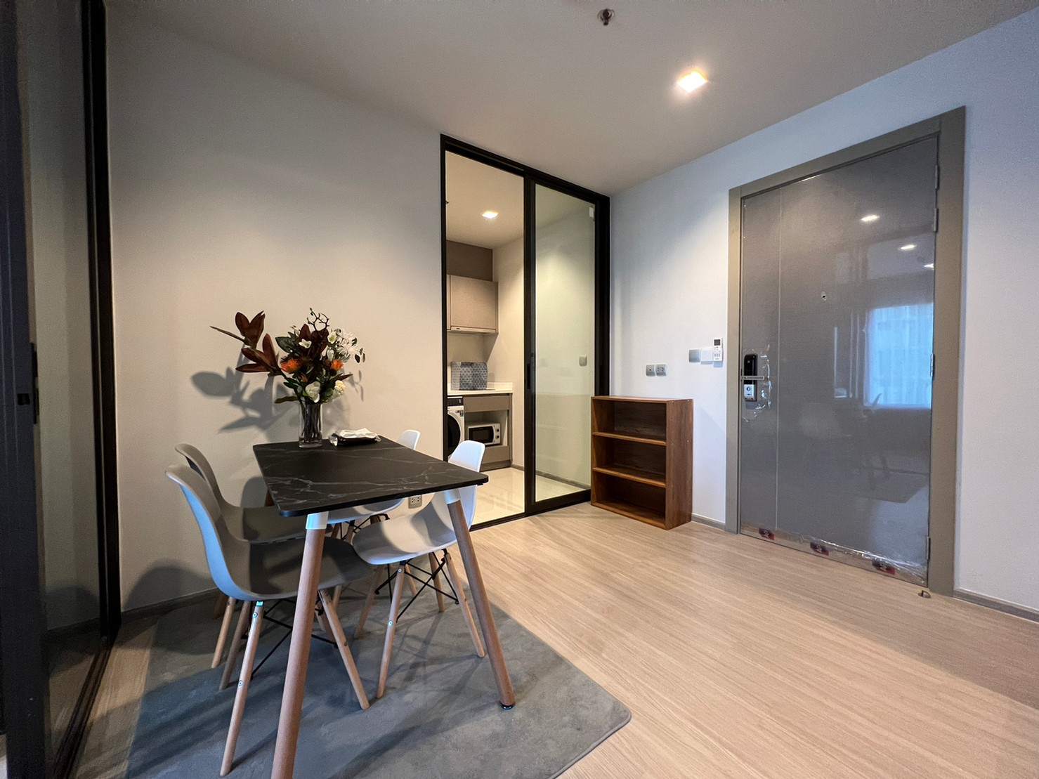 For Rent ให้เช่า Life Asoke Rama9 2นอน1น้ำ ชั้น10 35.69ตรม ระเบียงทิศเหนือ วิวไม่บล็อค