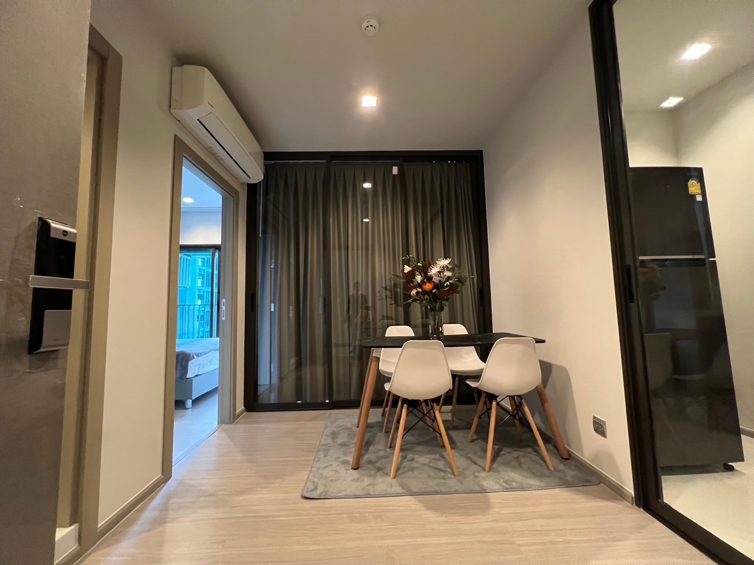 For Rent ให้เช่า Life Asoke Rama9 2นอน1น้ำ ชั้น10 35.69ตรม ระเบียงทิศเหนือ วิวไม่บล็อค