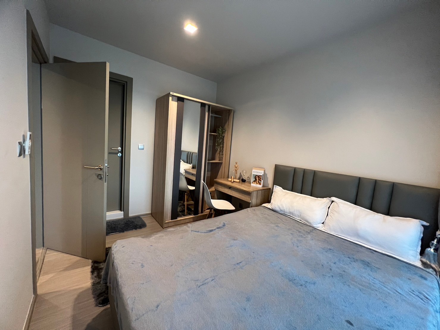 For Rent ให้เช่า Life Asoke Rama9 2นอน1น้ำ ชั้น10 35.69ตรม ระเบียงทิศเหนือ วิวไม่บล็อค