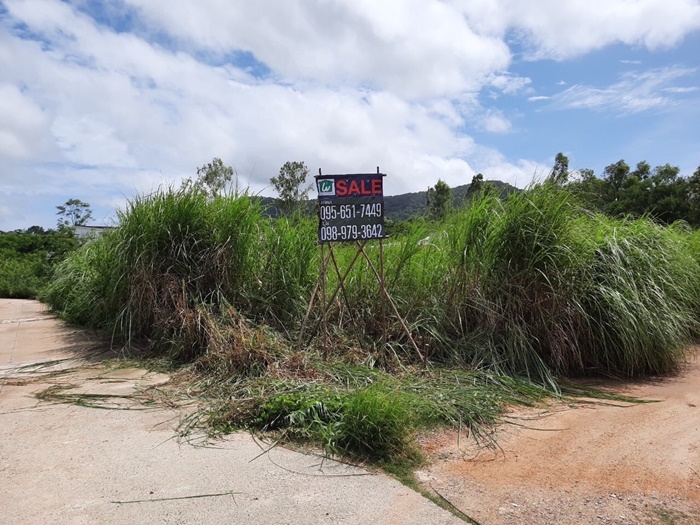ขาย ที่ดินเปล่า 215 ตร.วา พัทยา หน้ากว้าง 37. 6 ลึก 26  แปลงมุม