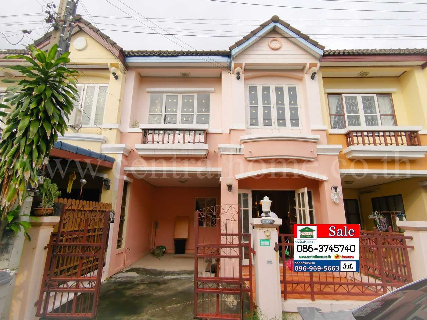 ทาวน์โฮม หมู่บ้าน บุศรินทร์ บ้านกล้วย - ไทรน้อย