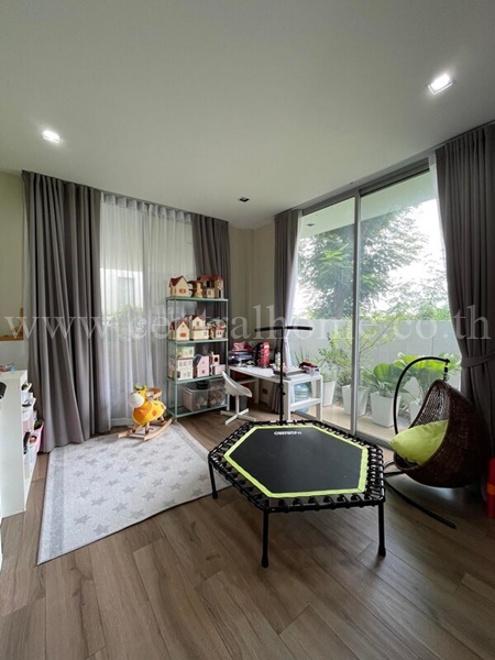 บ้านเดี่ยว ไฮด์ พาร์ค วิภาวดี