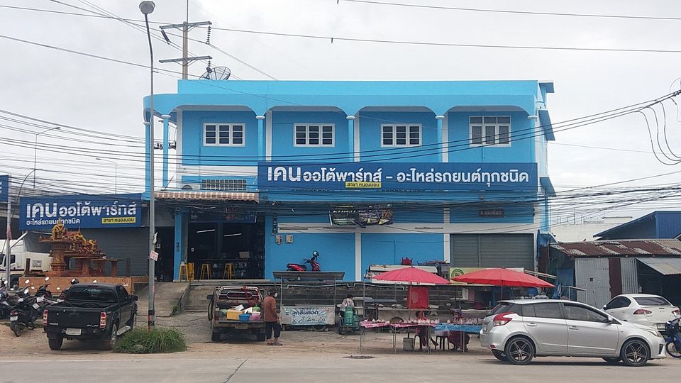 ขายด่วนอาคารพาณิชย์6คูหา ติดถนนทางหลวงสาย36 อ.นิคมพัฒนา จ.ระยอง