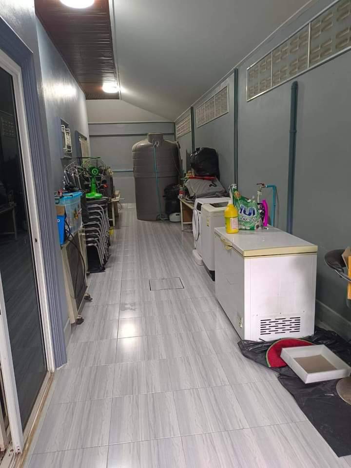 ขายบ้านสวยพร้อมสระว่ายน้ำ ม.พรเทพพัทยา เหมาะทำธุรกิจได้หลายอย่าง ทำเลดี อ.บางละมุง จ.ชลบุรี 