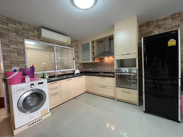 ขายทาวน์เฮ้าส์ บ้านกลางเมือง อ่อนนุช - วงแหวน 3ห้องนอน ใน ลาดกระบัง, ลาดกระบัง ใกล้ Airport Rail Link ลาดกระบัง