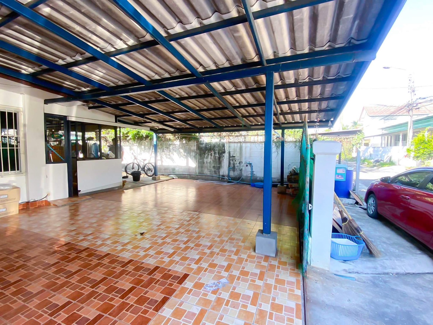 ขายบ้านเดี่ยวหมู่บ้านกฤษดานคร ใจกลางเมือง ทำเลดี ตำบล บางตลาด อำเภอ ปากเกร็ด  นนทบุรี 
