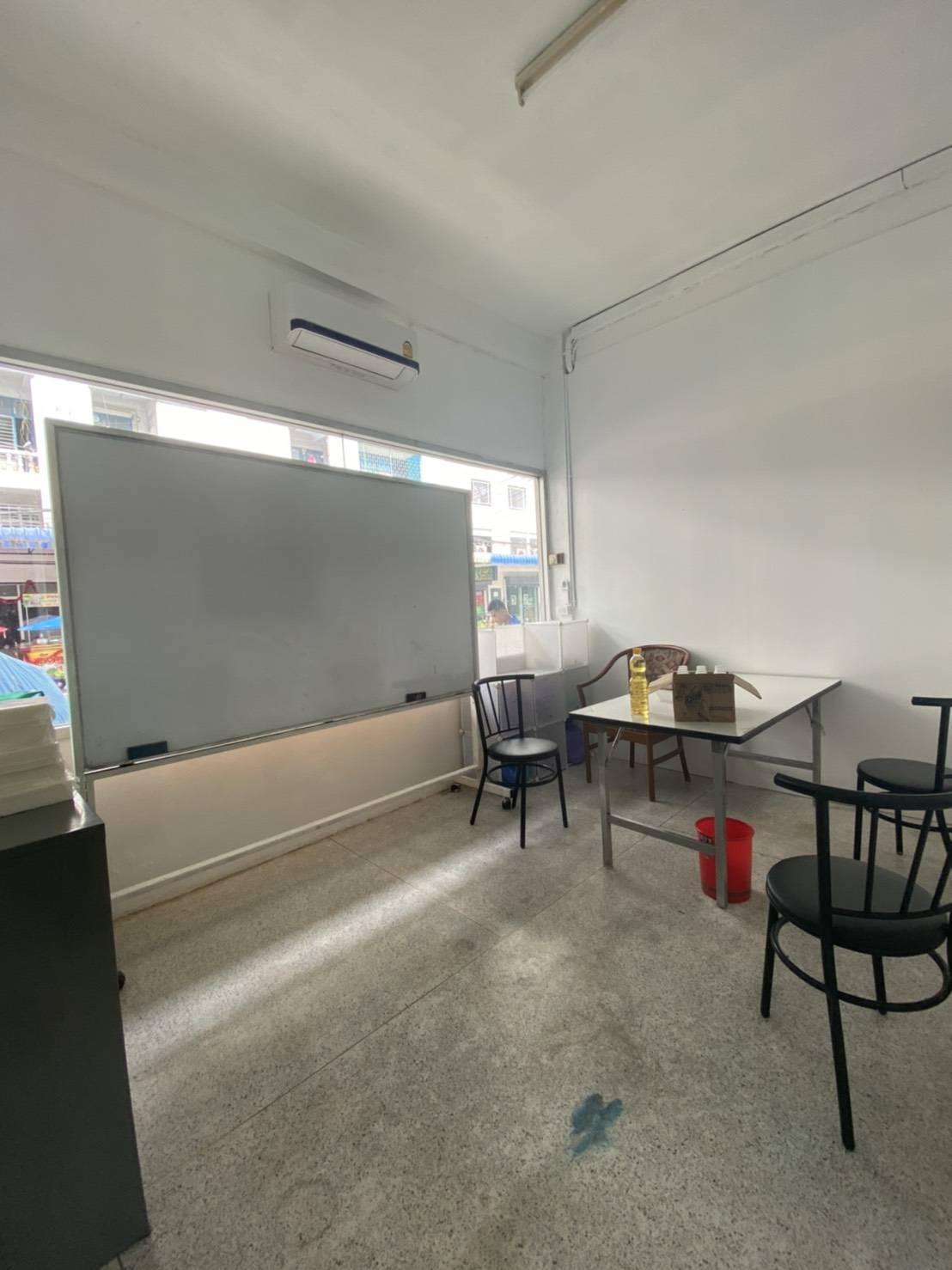 ขายด่วนอาคารพาณิชย์ 4 ชั้น 2 คูหาติดกัน ห้องมุม ซอยพัฒนาการ 64,66 เข้าได้ทั้ง 2 ซอย