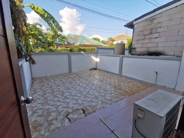 บ้านให้เช่าบ้านทาวน์โฮม 2 ชั้น โครงการมายโอโซน บ้านฉาง ติดถนนหลัก เป็นทางลงหาดพยูน