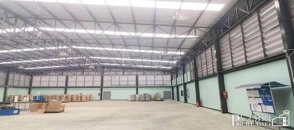 โอกาสทองของคนหาโรงงานสภาพใหม่ 2 ไร่เศษ 1,440 ตร.ม. ใกล้มอเตอร์เวย์หมายเลข 7 ชลบุรี-พัทยา KK4582S