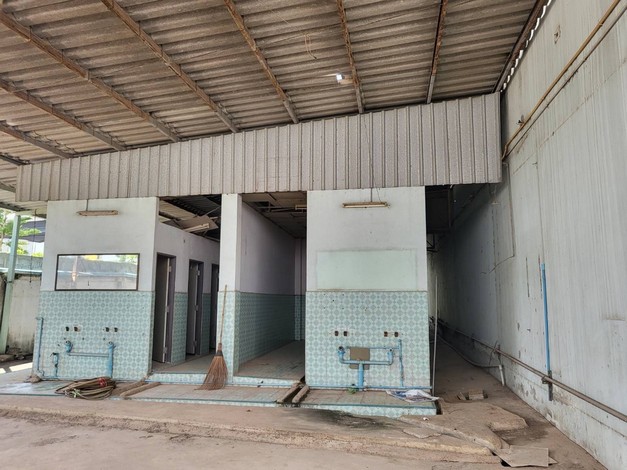 ขายที่ดินพร้อมโกดังติดถนน เหมาะทำเป็นคลังสินค้าหรือทำธุรกิจได้หลายอย่าง ทำเลดี อ.สามพราน จ.นครปฐม