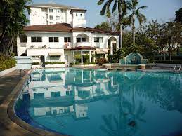 (ขายพร้อมผู้เช่า) คอนโดบ้านสวนธน รัชดา 36 (ซ.เสือใหญ่) 47 ตรม. 2 นอน สวนร่มรื่นทั้งโครงการ ใกล้ ม.จันทร์เกษม ห้างสรรพสินค้า  เข้าออกได้หลายทาง