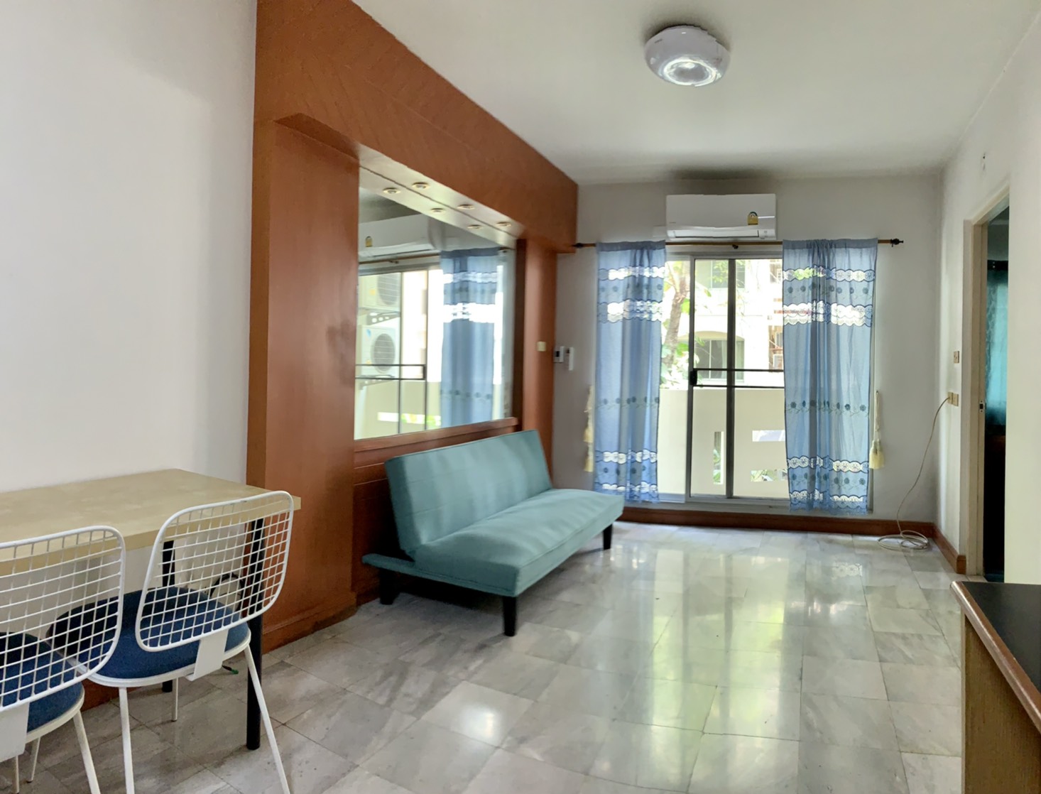 ให้เช่า คอนโดบ้านสวนธน รัชดา 36 (ซ.เสือใหญ่) 47 ตรม. 2 นอน วิวสวน สวนร่มรื่นทั้งโครงการ ใกล้ ม.จันทร์เกษม ห้างสรรพสินค้า  เข้าออกได้หลายทาง