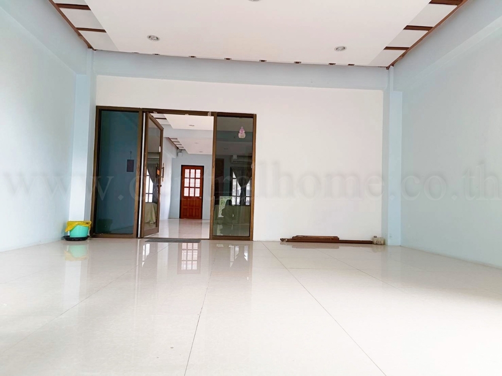 อาคารพาณิชย์ 3 ชั้น ตรงข้าม สน.ภาษีเจริญ