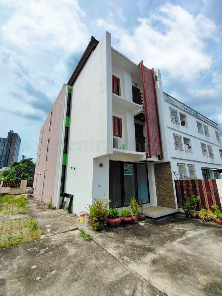 อาคารพาณิชย์ 3 ชั้น ตรงข้าม สน.ภาษีเจริญ