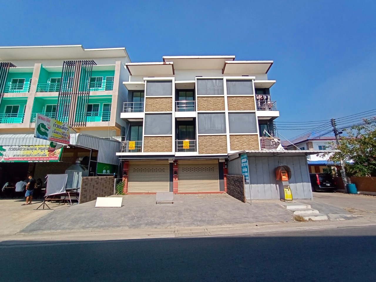 ขายอาคารพานิชย์ 3 ชั้น (คูหาซ้าย) ตำบลสวนหลวง อำเภอกระทุ่มแบน จังหวัดสมุทรสาคร  