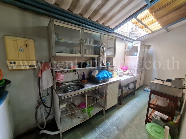 ทาวน์โฮม 3 ชั้น คริสตัล ไทรม้า - รัตนาธิเบศร์ พร้อมอยู่