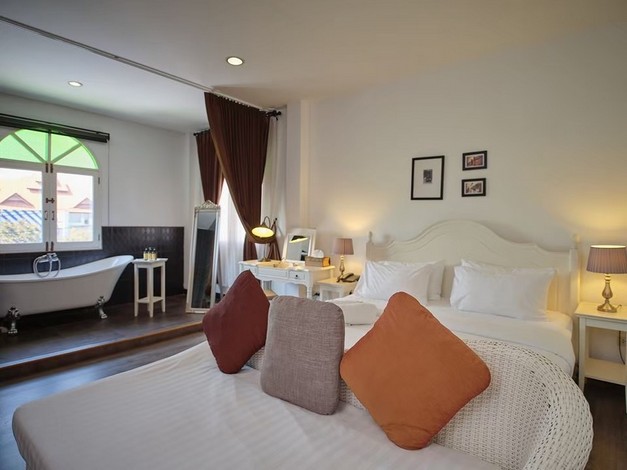 ขายที่ดินพร้อมโรงแรม ใจกลางเมืองเชียงใหม่ จ.เชียงใหม่