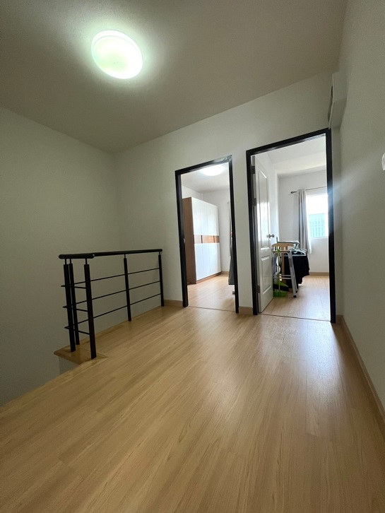  ขายทาวน์โฮม สภาพนางฟ้า พร้อมเฟอร์ ของแถมกว่า 16 รายการ