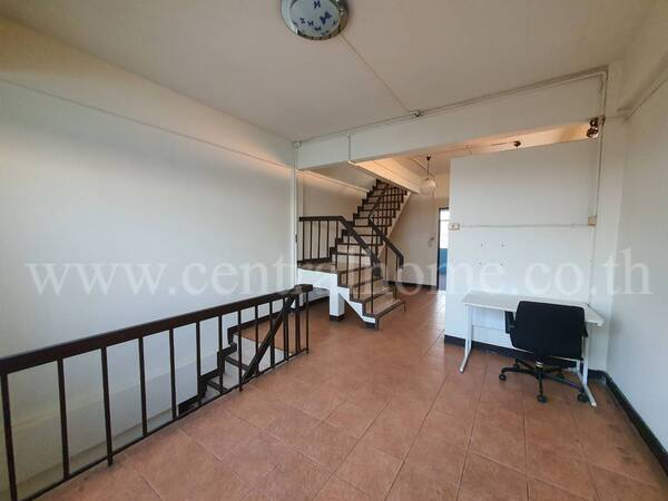 อาคารพณิชย์ 3.5 ชั้น พร้อมอยู่ สภาพสวย