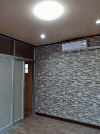 ให้เช่าทาวน์เฮ้าส์ 2 ชั้น พร้อมเข้าอยู่ เดินทางง่าย สาธุประดิษฐ์ 20 พระราม 3