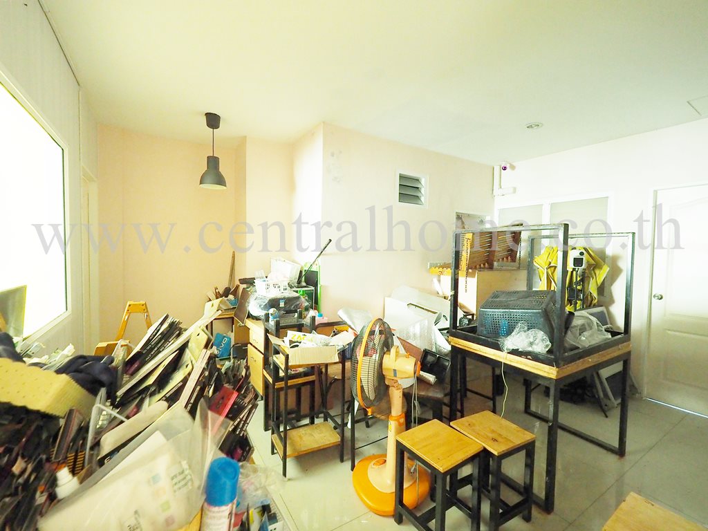 อาคารพาณิชย์ 2 คูหา ถนน ประดิษฐ์สโมสร เทพารักษ์ สมุทรปราการ