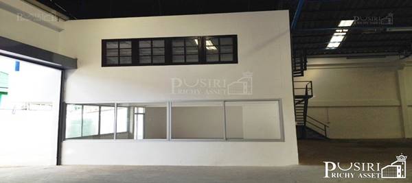 ให้เช่า โรงงานพร้อมสำนักงานสภาพใหม่ 650 ตร.ม. เดินทาง สะดวก ตั้งอยู่ในซอยเพชรเกษม 93 - KK1472R