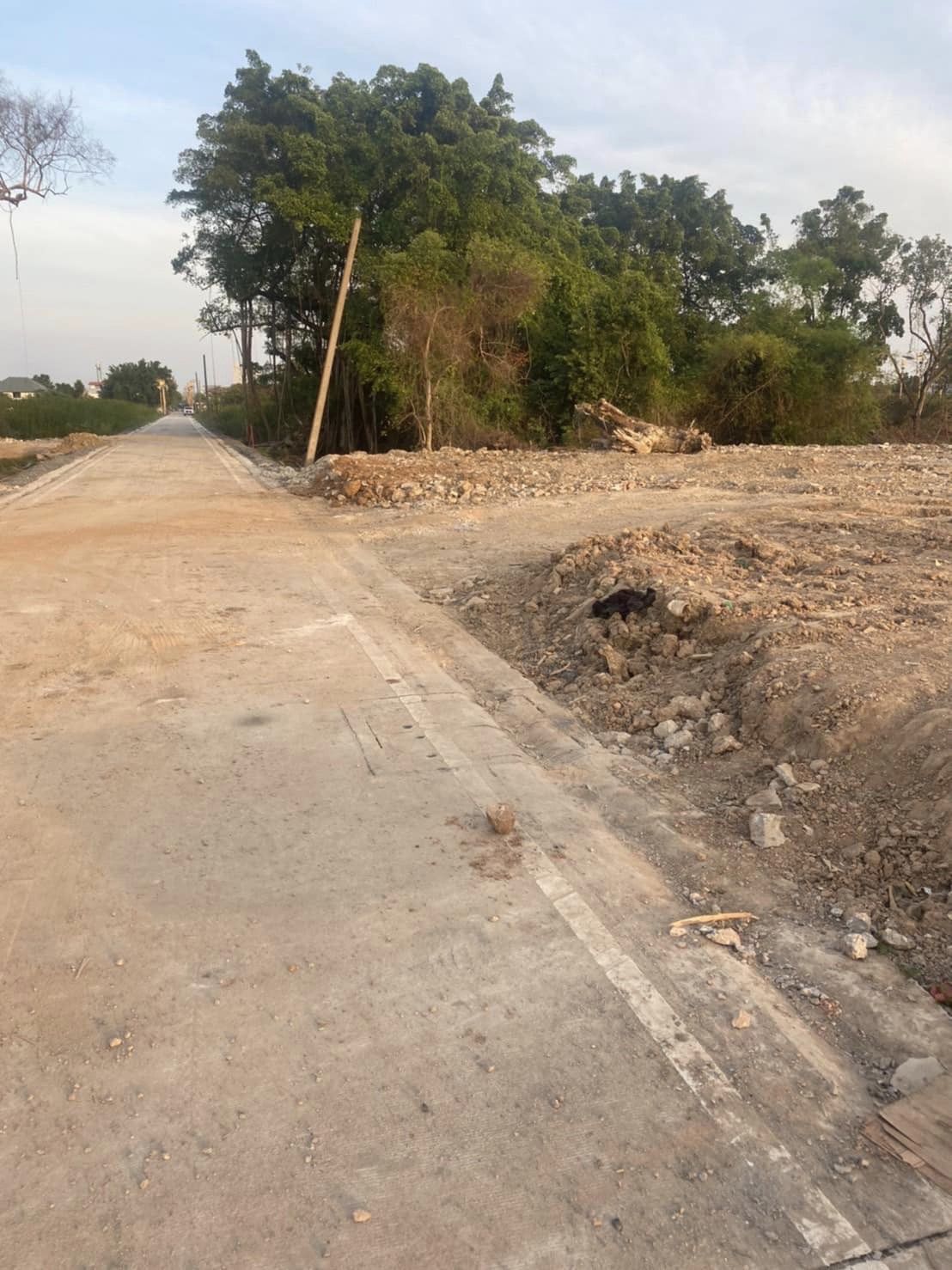 ให้เช่า ที่ดิน ซอย ลาดกระบัง 14-1 ถมแล้ว  124 ตารางวา