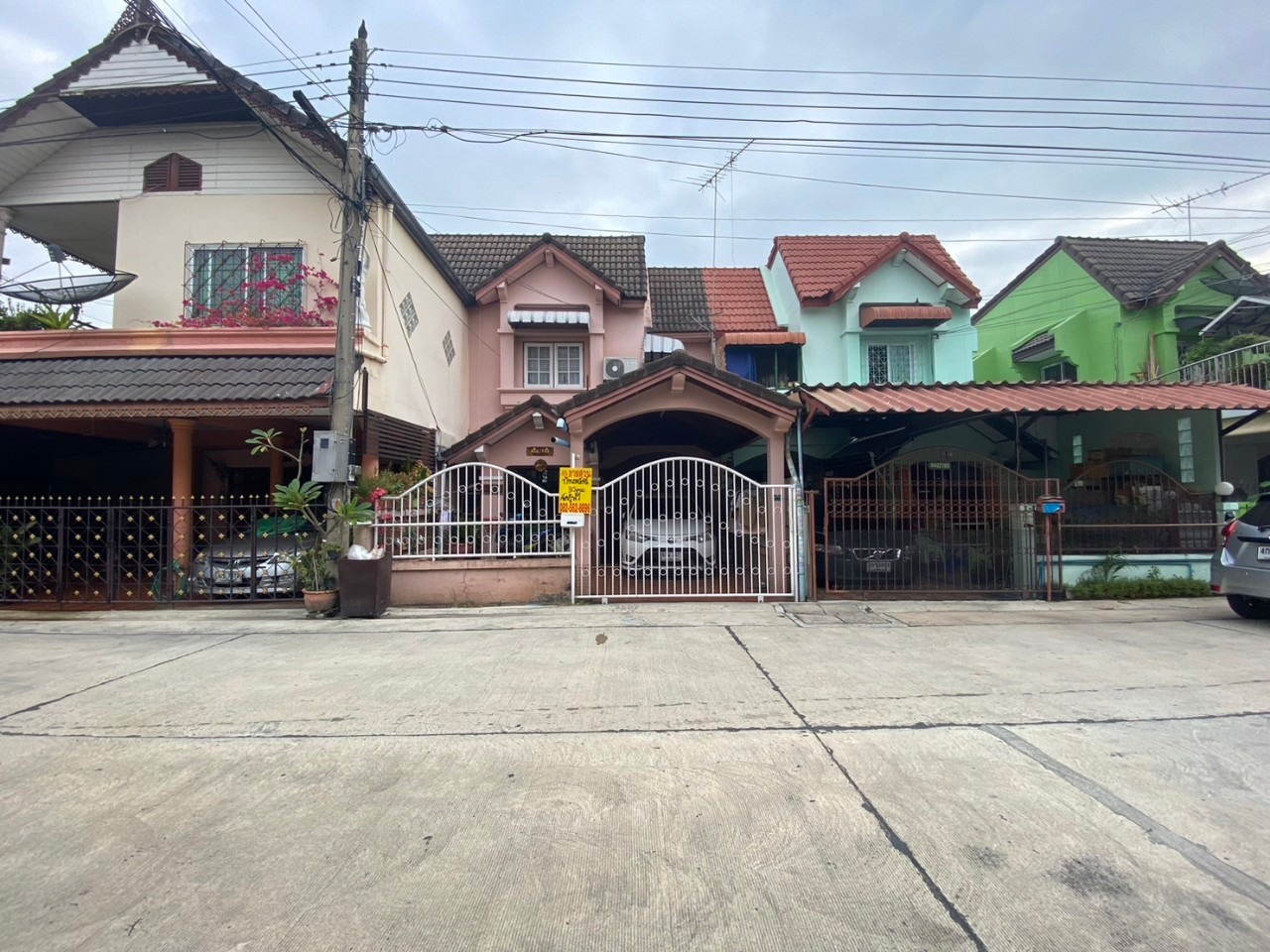 ขายบ้าน2ชั้น  หมู่บ้าน วังทองริเวอรฺปาร์ค ตำบลคูคต อำเภอลำลุกกา จังหวัดปทุมธานี  