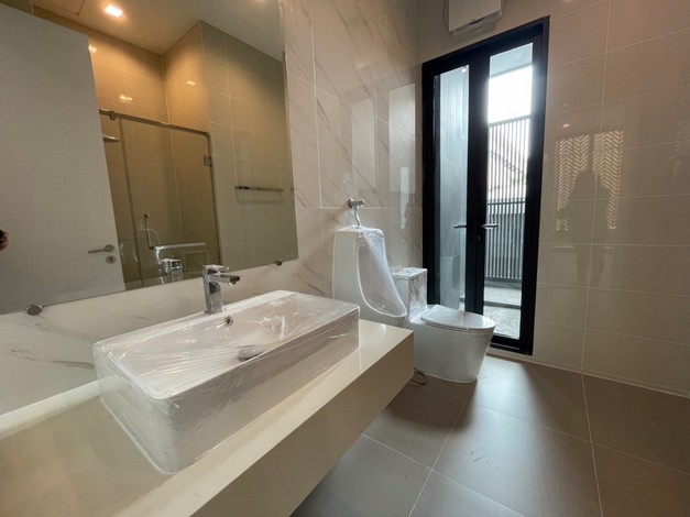 ขายโฮมออฟฟิศ 5 ชั้น Super Luxury Design หรูหราโดดเด่น ทำเลดีเหมาะทำธุรกิจ ย่านรามคำแหง15