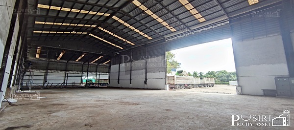 ให้เช่าโกดัง 2 ขนาด 1.5 และ 3.75 ไร่ ใกล้ ถ. เอกชัย บางบอน 4 เก็บของได้เยอะจุใจพื้นรับ 3.5 ตัน ใช้เทรลเลอร์ได้ จอดเทรลเลอร์ได้นับสิบคัน - kk5238s