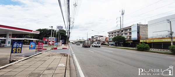 ให้เช่าโกดัง 2 ขนาด 1.5 และ 3.75 ไร่ ใกล้ ถ. เอกชัย บางบอน 4 เก็บของได้เยอะจุใจพื้นรับ 3.5 ตัน ใช้เทรลเลอร์ได้ จอดเทรลเลอร์ได้นับสิบคัน - kk5238s