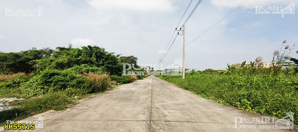 นางฟ้าตัวน้อยสีม่วง 330 ตร.ว. มี 2 เเปลง ขอใบ รง.4 ได้ทุกประเภท ถมพร้อมสร้าง ครบน้ำ,ไฟ,ท่อระบายน้ำ ใกล้ถนนเศรษฐกิจ kk5571s