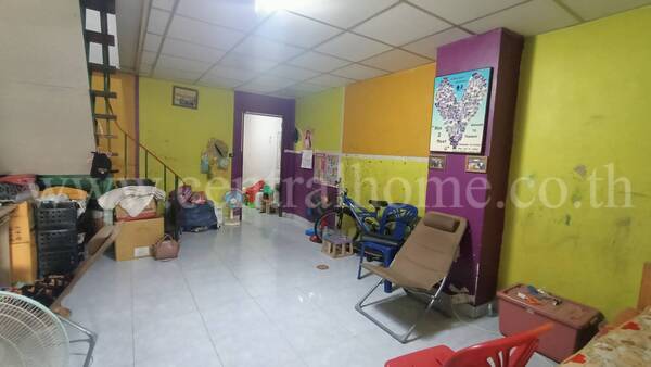 ทาวน์เฮ้าส์ หมู่บ้านแอร์วิลล่า ลำลูกกา คลอง 2