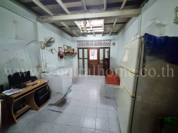 ตึกแถว ถนน จันทน์ 59 สาทร ใกล้ BTS สุรศักดิ์