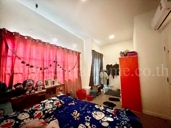 ทาวน์โฮม สิริ เพลส นวนคร Siri Place Naxanakorn
