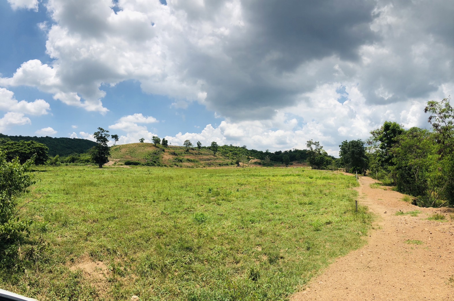 ขายที่ดินสวย ทำเลทอง บรรยากาศดีมาก ใกล้แหล่งชุมชน บนเขาใหญ่ ปากช่อง