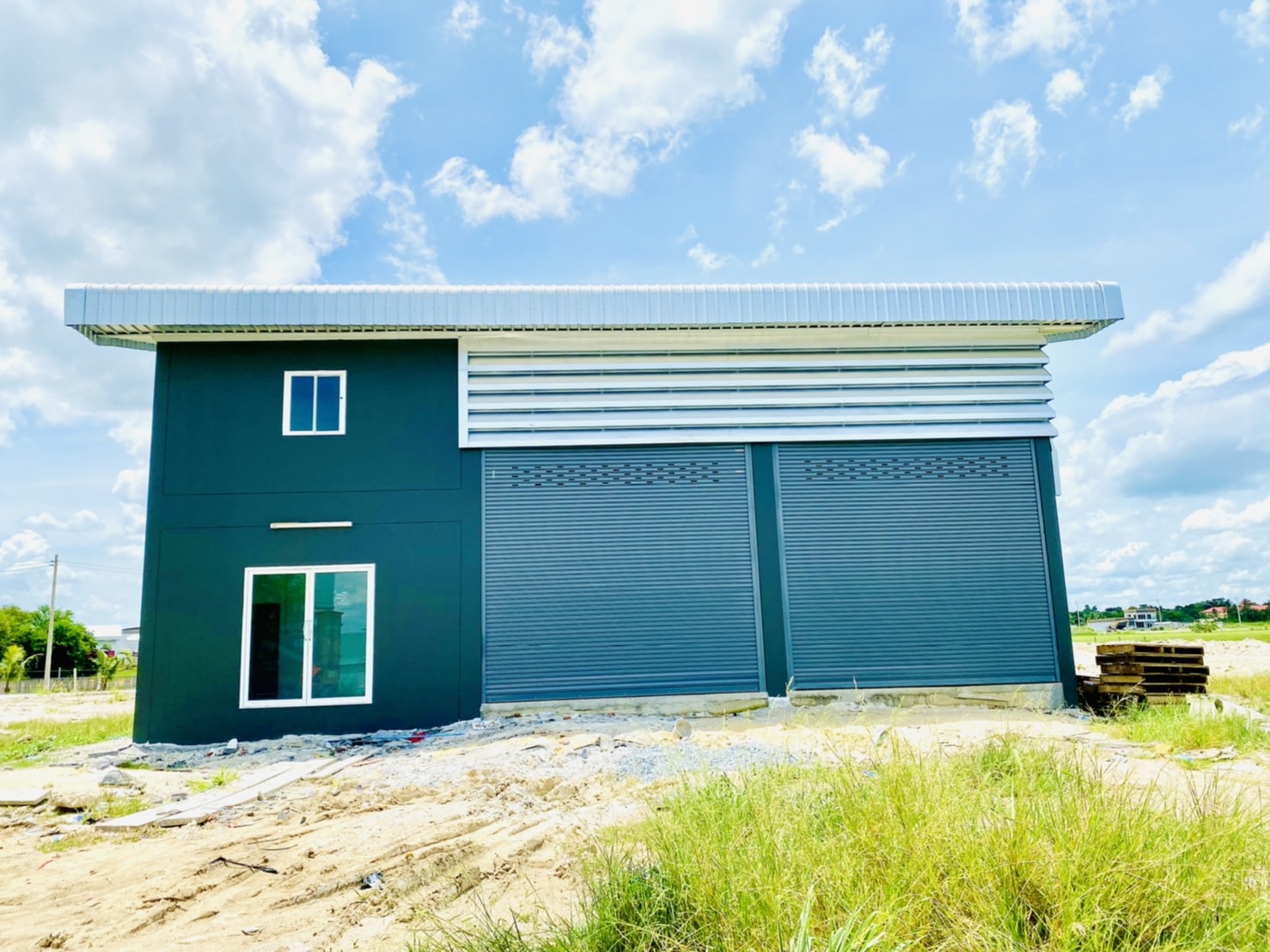 ที่ดินเหมาะสร้างโกดัง โรงงาน คลังเก็บสินค้า เขตไทรน้อย นนทบุรี