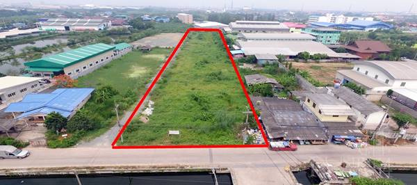 ประหยัดเวลาและต้นทุน สร้างโรงงานบนที่ดินถมแล้ว 3ไร่ 380วา ง่ายต่อจัดแปลนทำโรงงานขาย หรือ เหมาะทำไลน์ผลิตได้ยาวถึง 230 เมตร สิบล้อเข้า-ออกง่าย ใกล้เศรษฐกิจ-พระราม2 - KK2383S