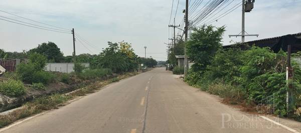 ประหยัดเวลาและต้นทุน สร้างโรงงานบนที่ดินถมแล้ว 3ไร่ 380วา ง่ายต่อจัดแปลนทำโรงงานขาย หรือ เหมาะทำไลน์ผลิตได้ยาวถึง 230 เมตร สิบล้อเข้า-ออกง่าย ใกล้เศรษฐกิจ-พระราม2 - KK2383S